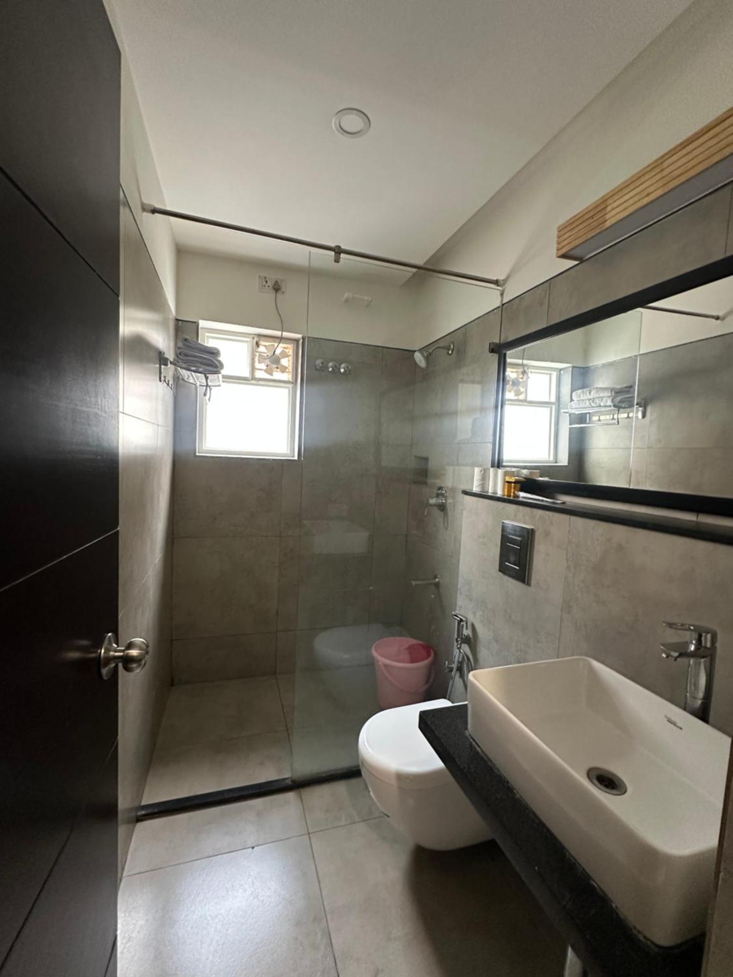 Aura Corporate Suites Bangalore Exterior foto